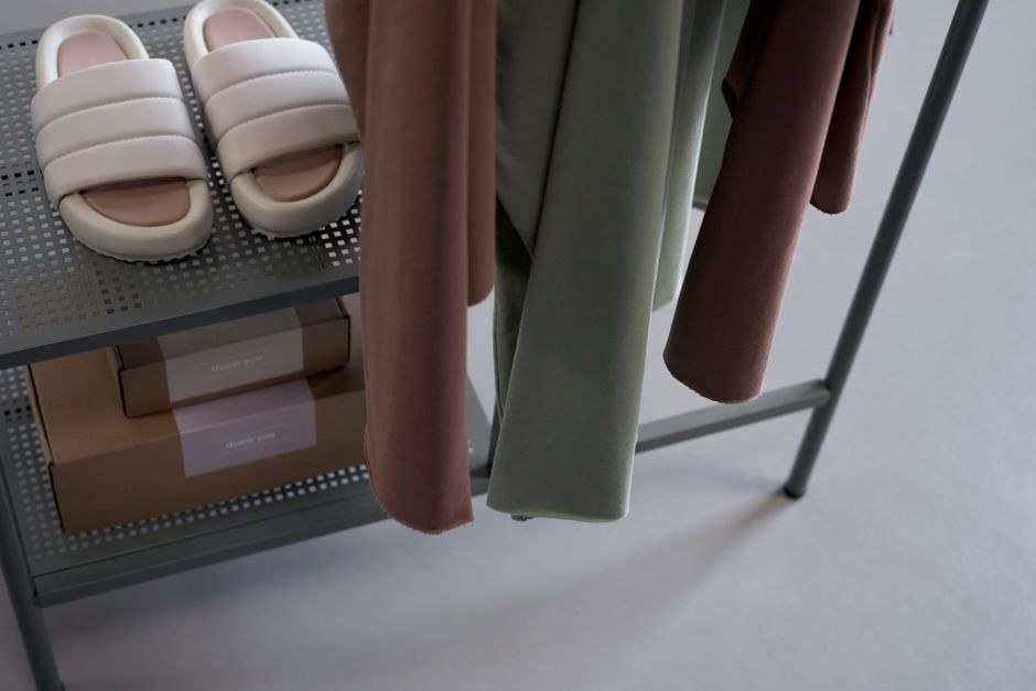 Slipper Packaging Options: Beyond Custom Slipper Boxes