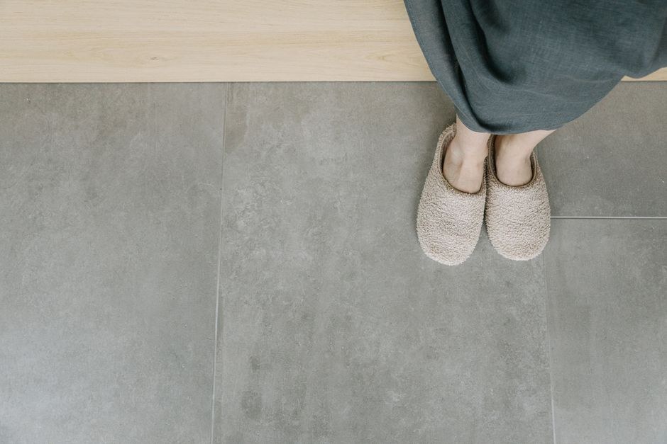 Memory Foam Slippers Supplier: Density and Rebound Spec Guide