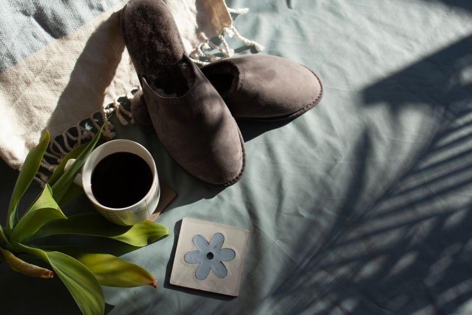 Payment Terms When Importing from a House Slipper Manufacturer China