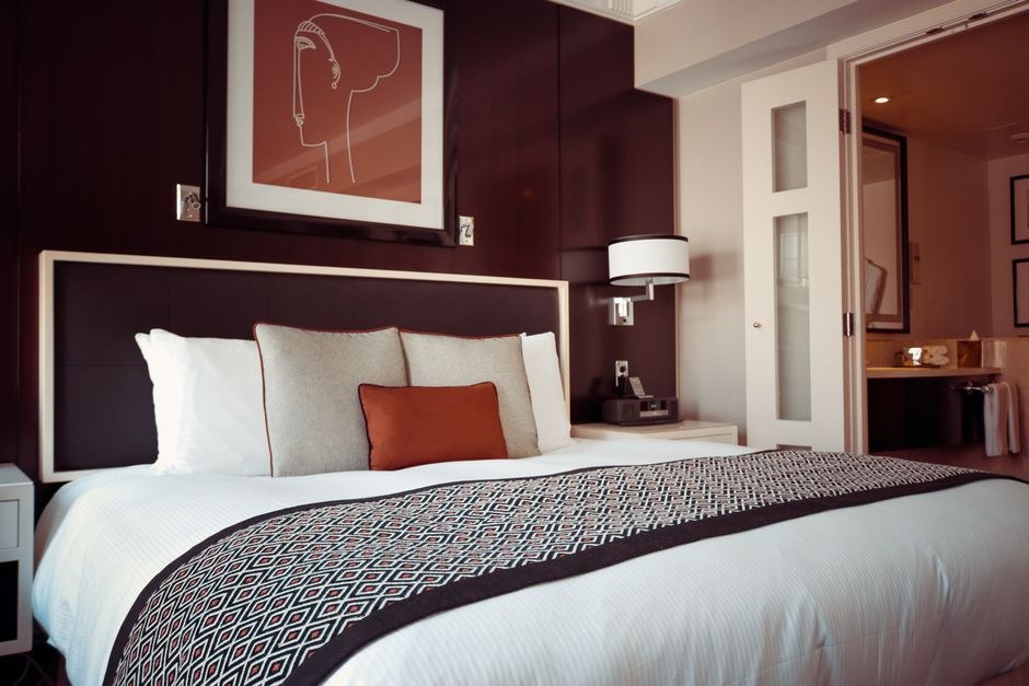 Hotel and Spa Slippers: Sourcing Guide for Hospitality Buyers