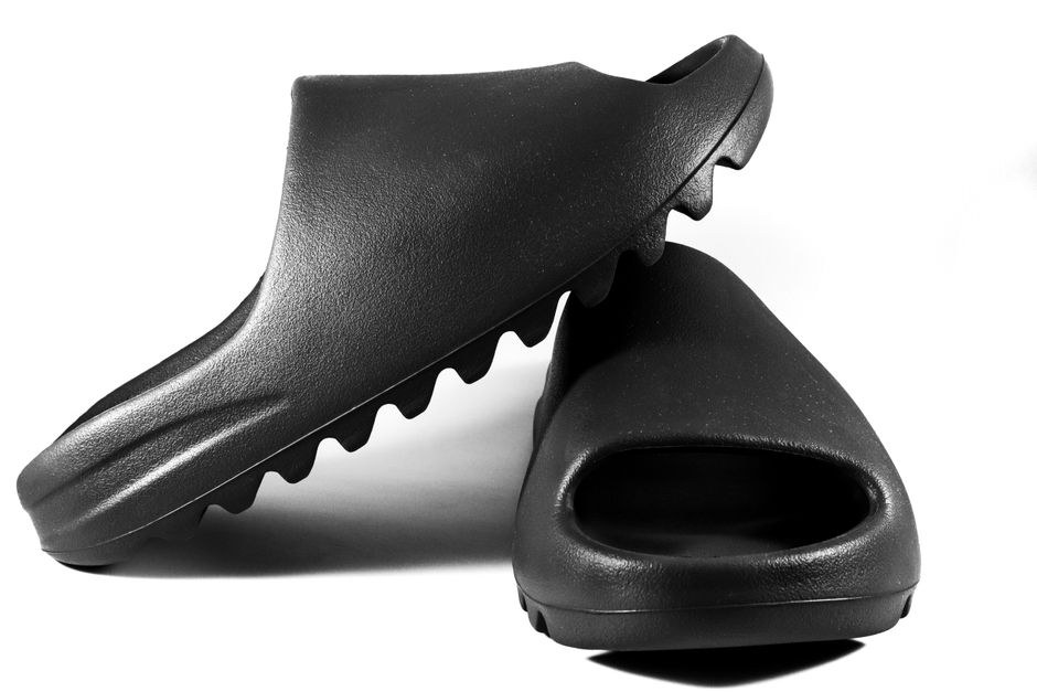 Ningbo Slipper Factory vs Trading Company: Which to Choose